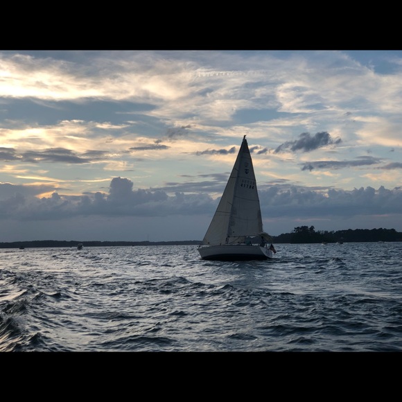 Meet your Posher, Lindsay - Picture 1 of 1